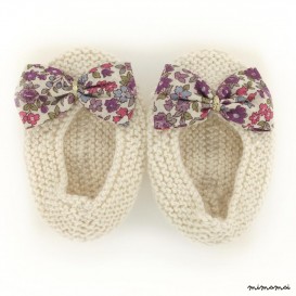 Chaussons ballerines &eacute;cru n&oelig;ud tissu liberty fleuri mauve