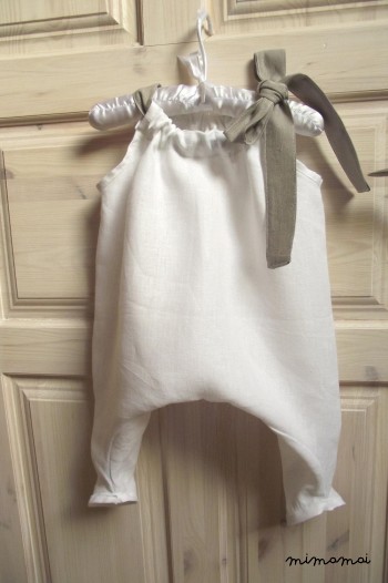 Linen baby girl overalls with bow