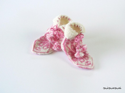 Wool baby girl booties - newborn gift, baby shower - made to order