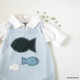 Tuta bambino a maglia in morbida blu con pesci.