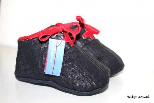 SALE 12 - 18 Months Slippers / Baby Shoes Lamb Leather Black Red