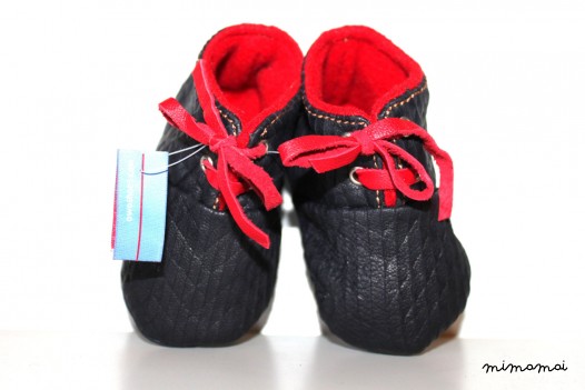 SALE 12 - 18 Months Slippers / Baby Shoes Lamb Leather Black Red