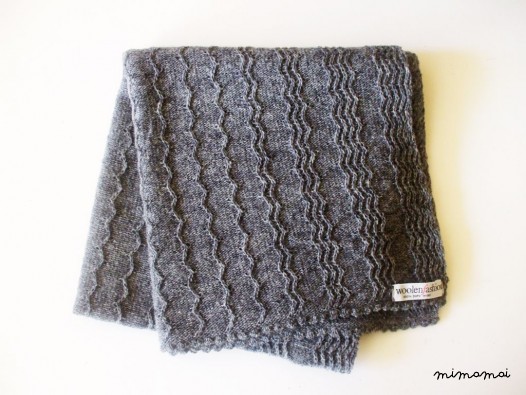 Babies/Children's knitted lambswool blanket/duvet/plaid