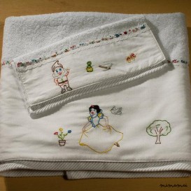 Snow White set 2 asciugamani bagnetto e mano, ricamato a mano, regalo di Natale