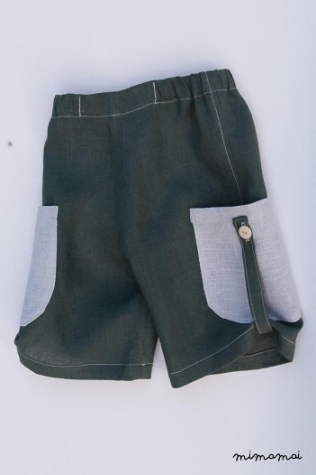 Linen sea green pants with huge light grey pockets
