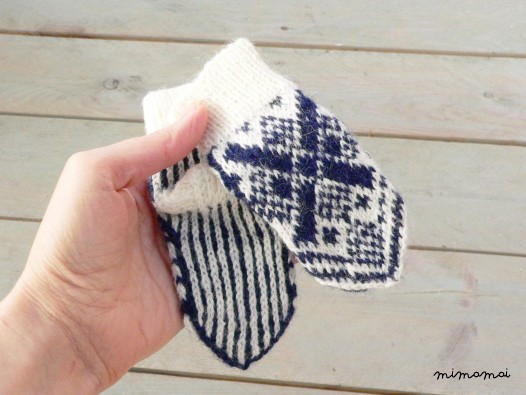 Wool baby boy socks - newborn gift, baby shower - navy blue and white