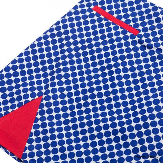 Contrast Triangle Skirt blue dots