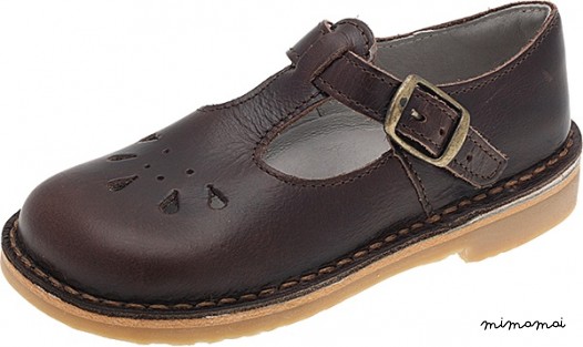 Traditional t-bar shoes chocolate