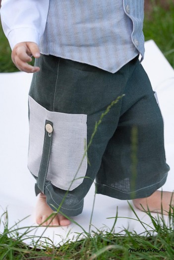 Linen sea green pants with huge light grey pockets