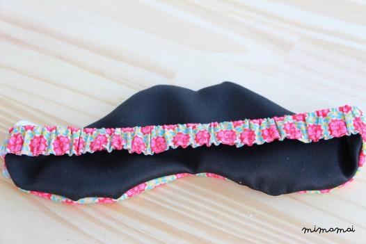 Masque de nuit &ndash; Fleurs roses