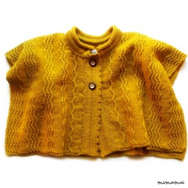Girl's knitted lambswool cape/caplet/shawl/poncho