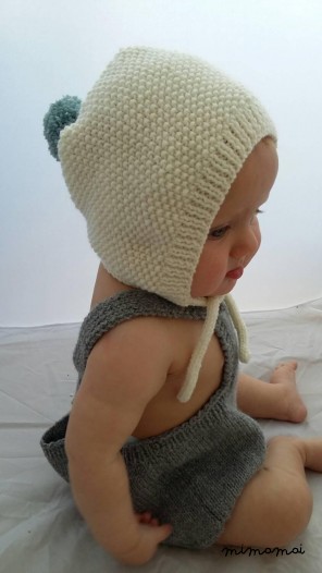 Baby bonnet, baby hat, baby wear, bonnet with pompom