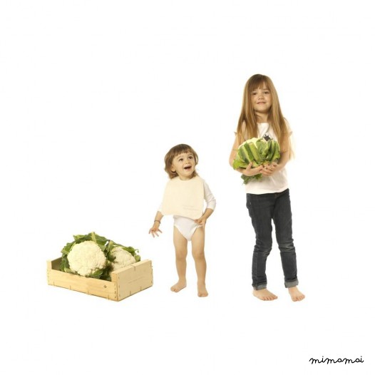 Cauliflower bib that never look dirty