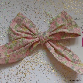 Barrette gros noeud Liberty Betsy rose pale