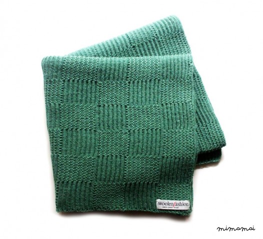 Babies/Children's knitted lambswool blanket/duvet/infants/children/prams/bed