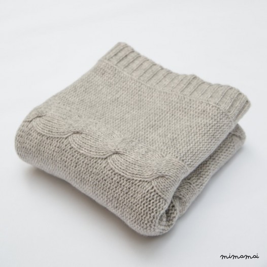Cashmere Cable Blanket - Light Grey M&eacute;lange