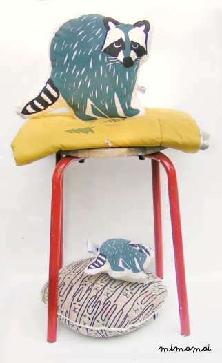 Steelblue Raccoon cushion