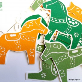 DALA HORSE PAPER GARLAND