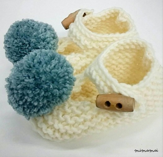 Baby shoes, newborn baby present, baby shower gift