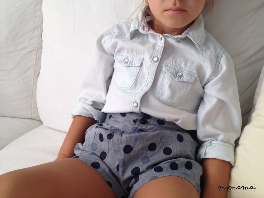 Short girl, Pants, Short polka dots