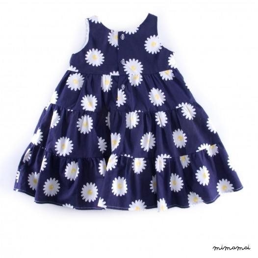 Flounced summer dress in navy with "marguerite" print