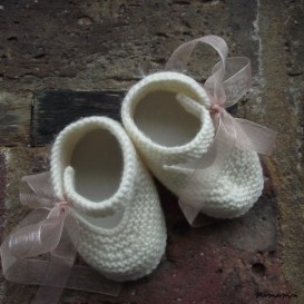 Newborn baby booties pink