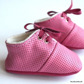 0-3 Months Slippers / Baby Shoes Lamb Leather Soft Sole Pink Dots
