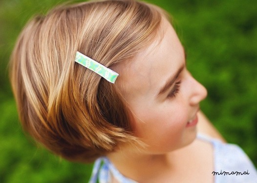 Small Dots on Light Pink Hairclips