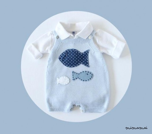 Tuta bambino a maglia in morbida blu con pesci.