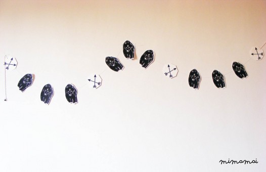 BEAR PAPER GARLAND
