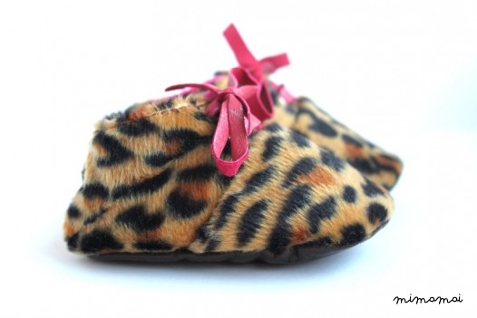 18-24 Months Slippers / Baby Shoes Lamb Leather leopard pink