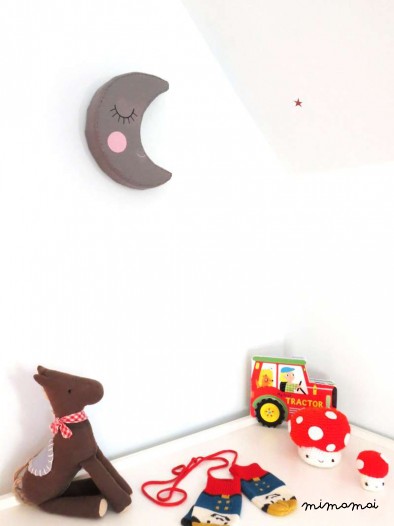 Smiley Moon Wall Decoration