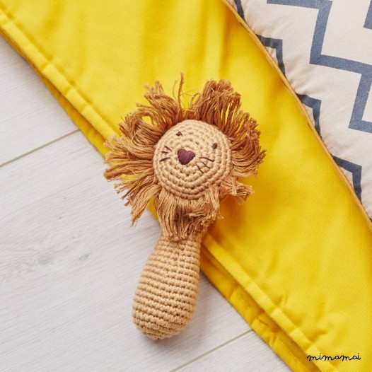 Crochet lion rattle
