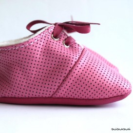 18-24 months Slippers / Baby Shoes Lamb Leather Soft Sole Pink Dots