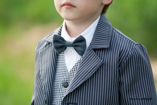 Linen bow tie pin brooch